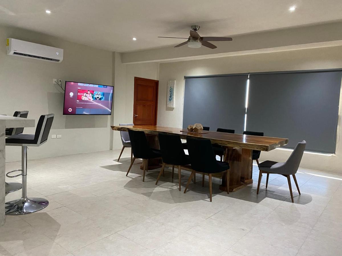 Cuxos Hotel Beachfront Isla Mujeres Εξωτερικό φωτογραφία
