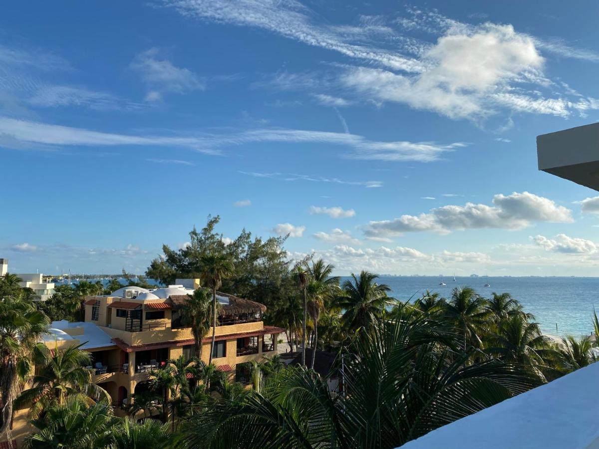Cuxos Hotel Beachfront Isla Mujeres Εξωτερικό φωτογραφία