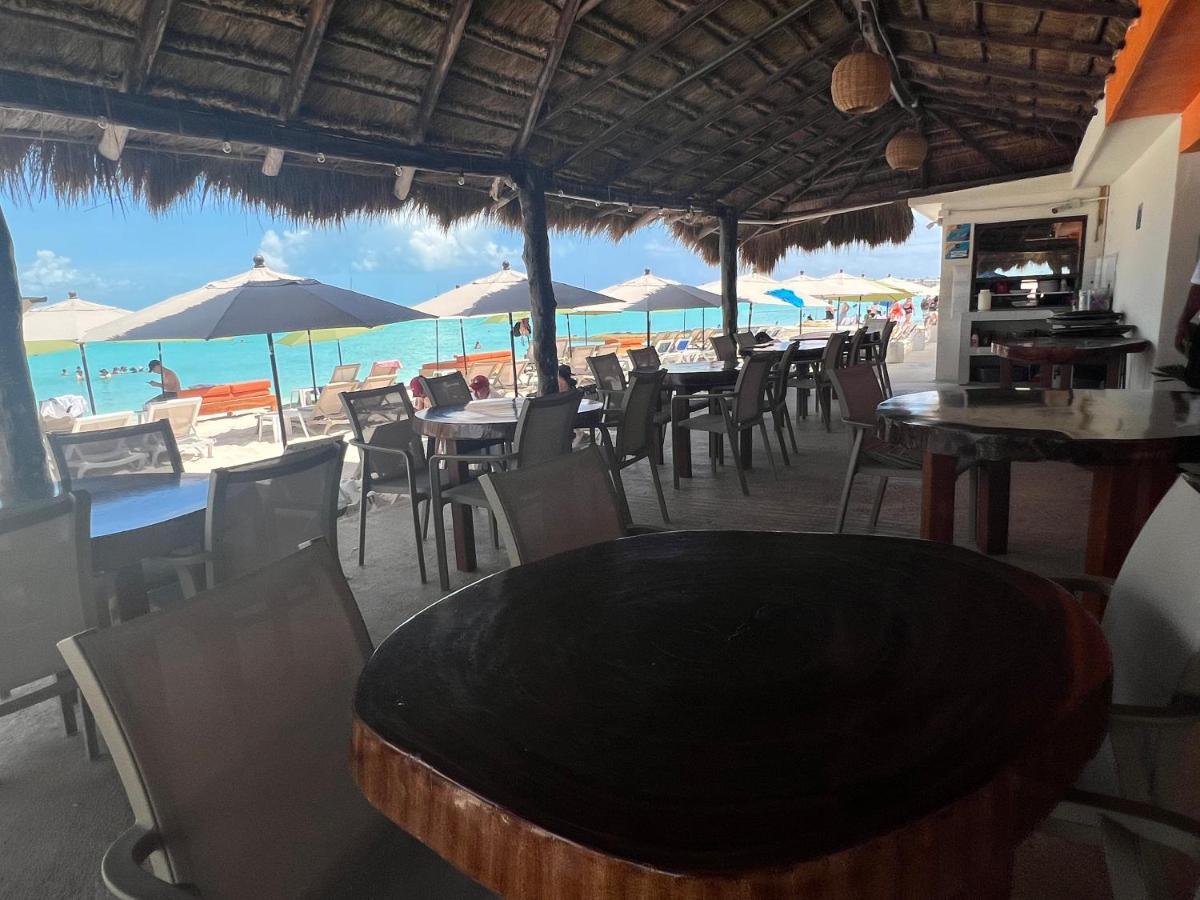 Cuxos Hotel Beachfront Isla Mujeres Εξωτερικό φωτογραφία