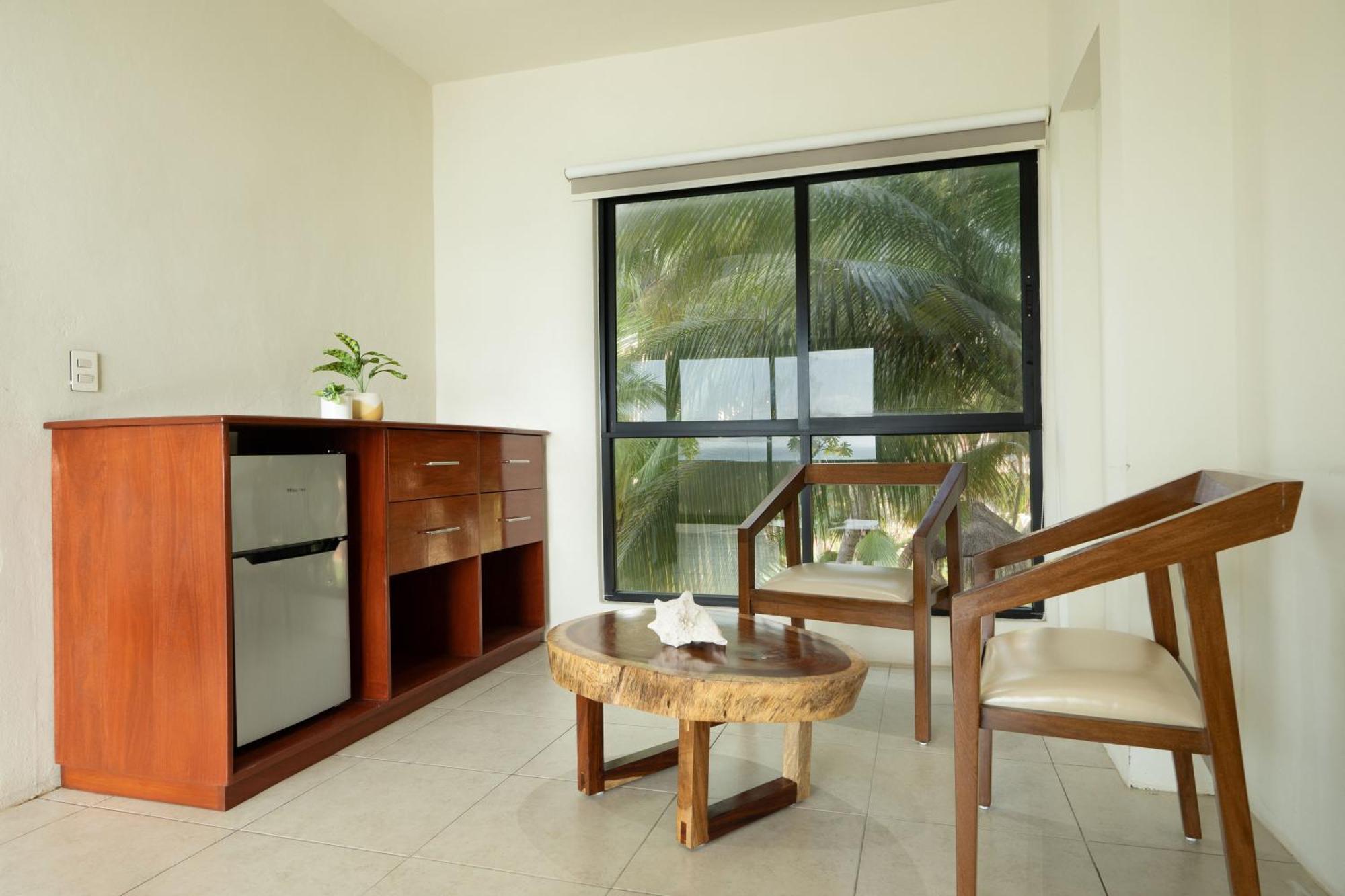 Cuxos Hotel Beachfront Isla Mujeres Εξωτερικό φωτογραφία
