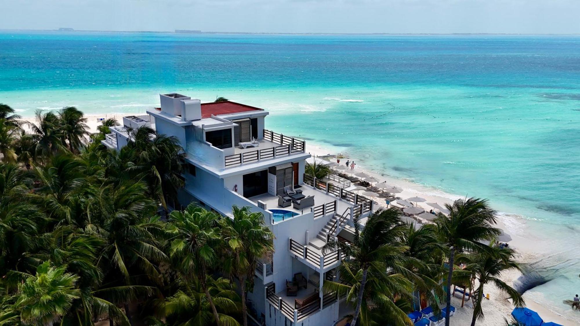 Cuxos Hotel Beachfront Isla Mujeres Εξωτερικό φωτογραφία